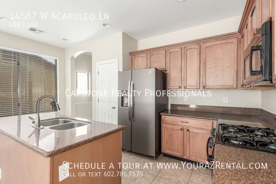 Primary Photo - 14587 W Acapulco Ln