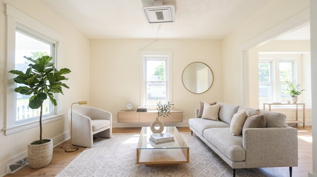 Foto del edificio - 420 W 21st St