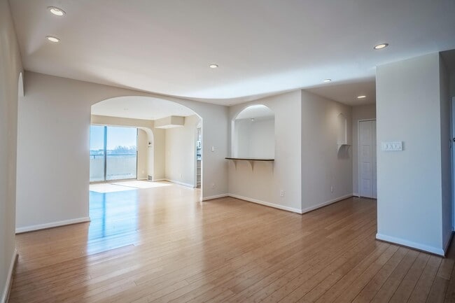 Photo - 1800 Old Meadow Rd Apartment
