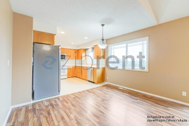 Building Photo - 436 Sunwood Dr NW