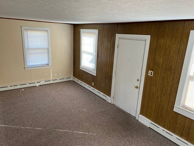 Living Room - 237 S Franklin St