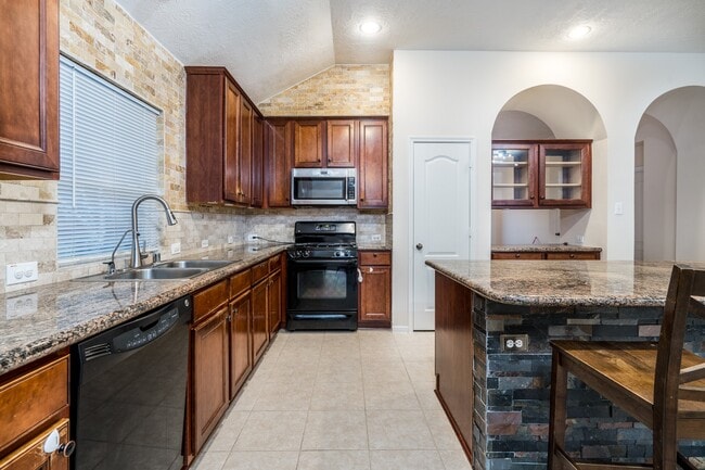 Building Photo - 9503 Tartan Manor St