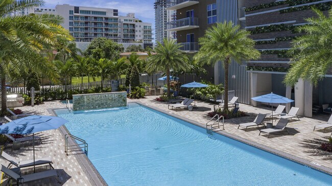 Foto del edificio - Blu27 at Edgewater