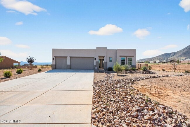 Building Photo - 6736 Vaquero Cir