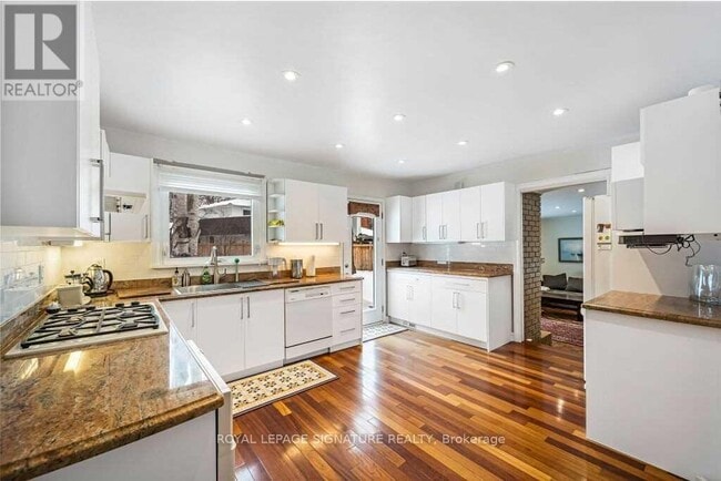 Photo du bâtiment - 1 Park Brook Pl