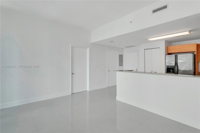 Foto del edificio - 350 NE 24th St