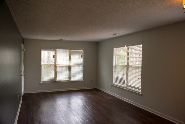 Building Photo - 1700 Palmer St