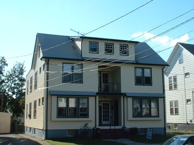 Building Photo - 308 S 3rd Ave