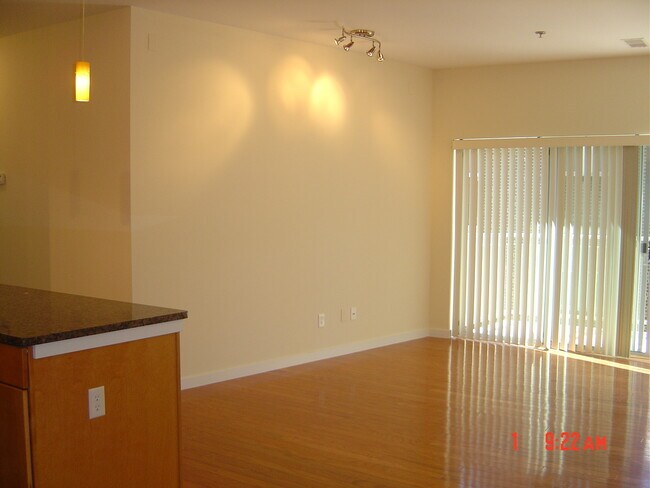 Building Photo - 849 Westgate Ave