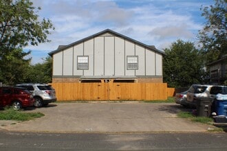 Building Photo - 5216 Meadow Field