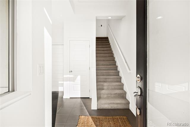 Foto del edificio - 9033 E Northfield Blvd