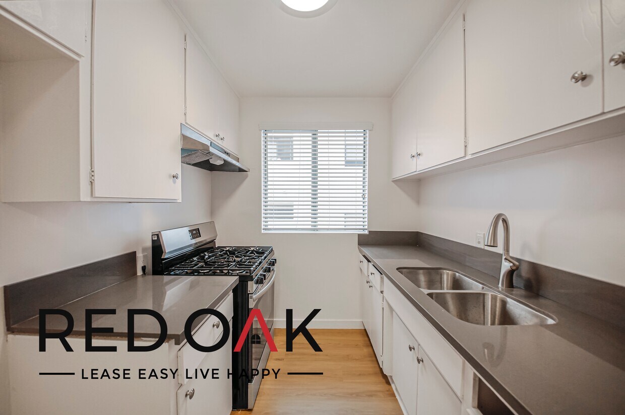 12737 Moorpark St Unit 16, Los Angeles, CA 91604 Condo for Rent in