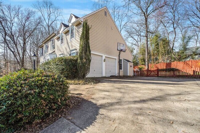 Foto del edificio - 655 Lancaster St