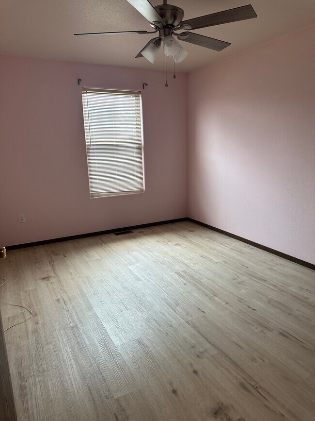 Foto del edificio - 3390 Canyon Dr