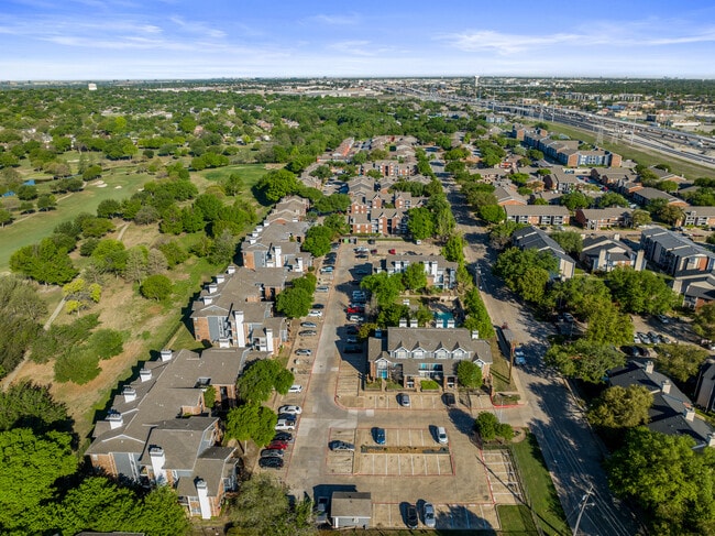 Building Photo - Fairway Greens Apartments