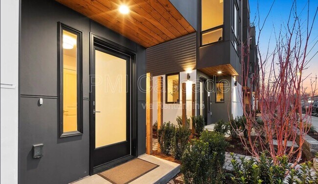 Foto del edificio - 9227B 16th Ave SW