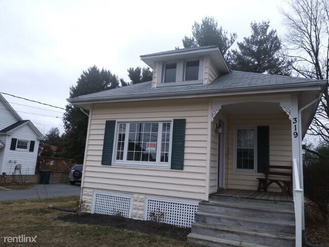 Foto del edificio - 2 br, 1 bath House - 319 Maitland St