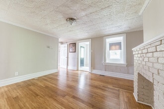 Building Photo - 986 E Warrington Ave