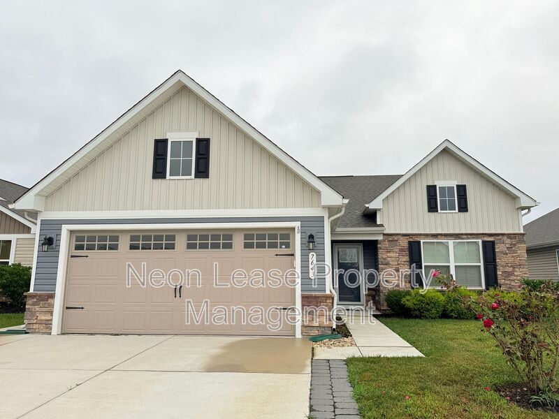 Foto principal - 7643 Central Parke Blvd