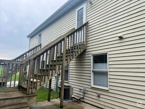 Building Photo - 1537 Stonefield Dr