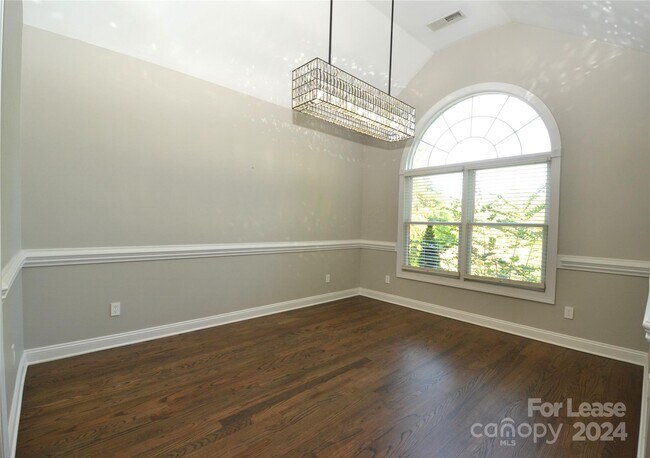 Building Photo - 1288 Fern Hill Rd