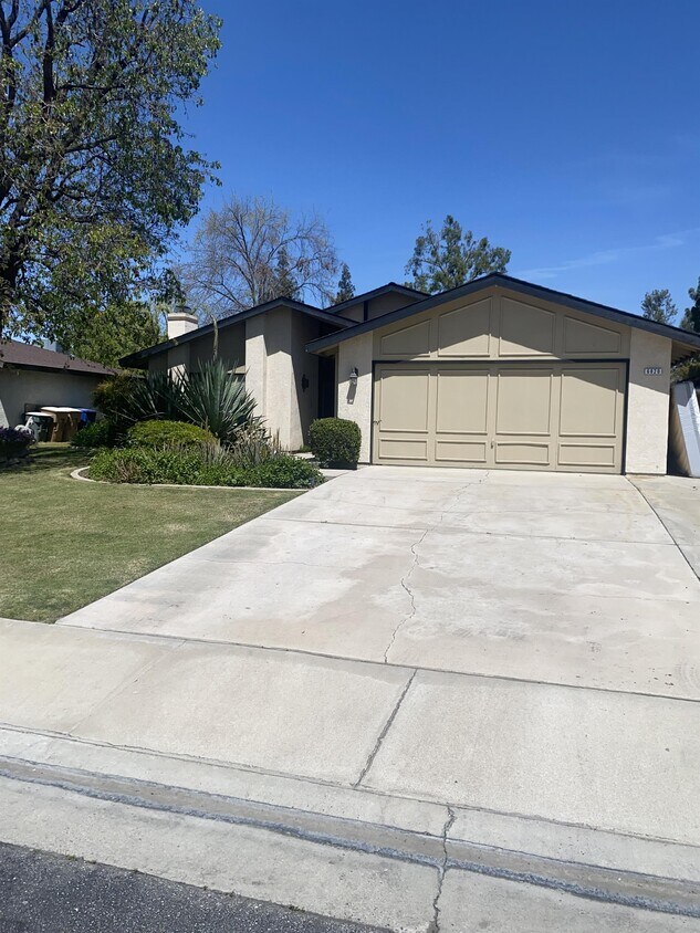 6820 Plaquemines Dr, Bakersfield, CA 93309 House Rental in Bakersfield, CA