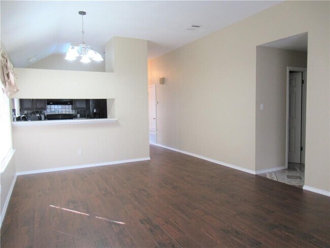Building Photo - 4723 Castleman Dr