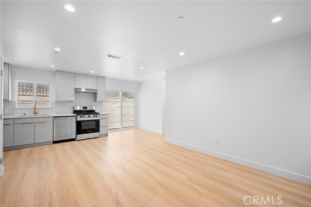 Foto del edificio - 6829 Agnes Ave