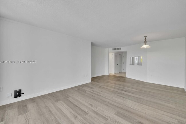 Building Photo - 1680 NE 191st St