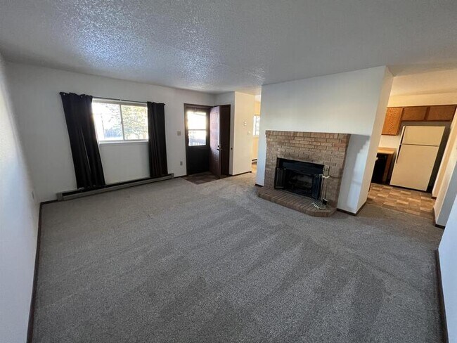 Building Photo - 4149 Van Buren Ave