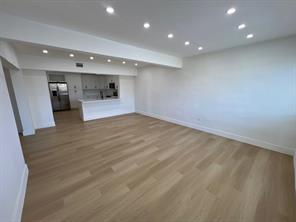 Foto del edificio - 1350 NE 162nd St