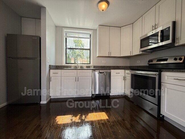 Foto del edificio - 6106 S Dorchester Ave