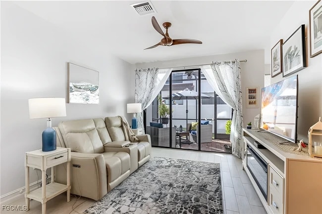 Sala de estar - 15851 Portofino Springs Blvd