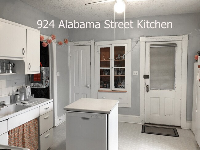 Foto del edificio - 924 Alabama St