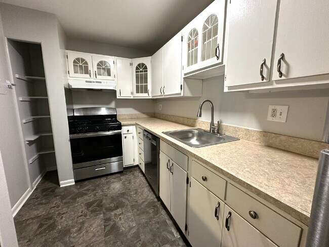 Foto del edificio - Second Floor Condo in Reisterstown