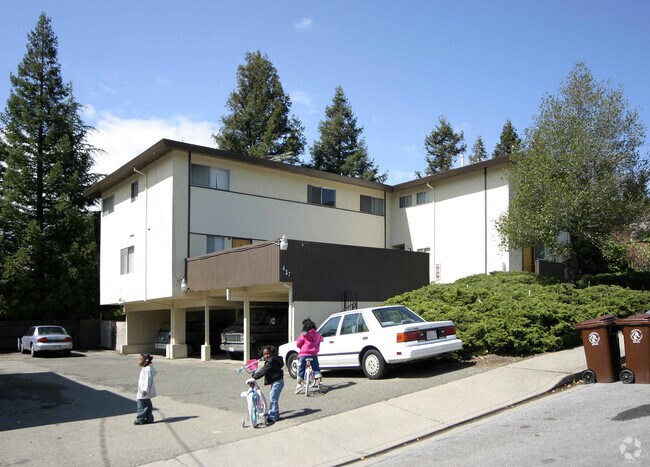 Building Photo - 437 Corte Arango