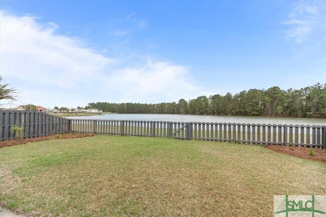 Building Photo - 114 Spring Lakes Dr