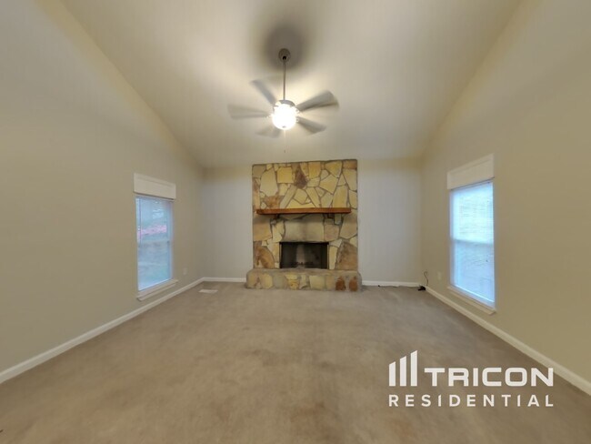 Building Photo - 6634 Windwood Court Douglasville GA
