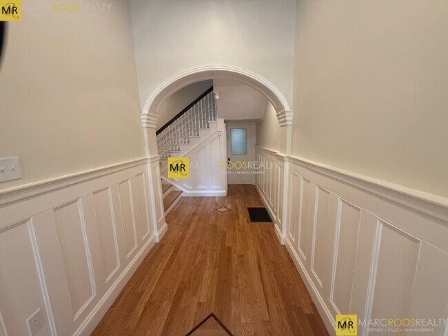 Foto del edificio - 1726 Beacon St