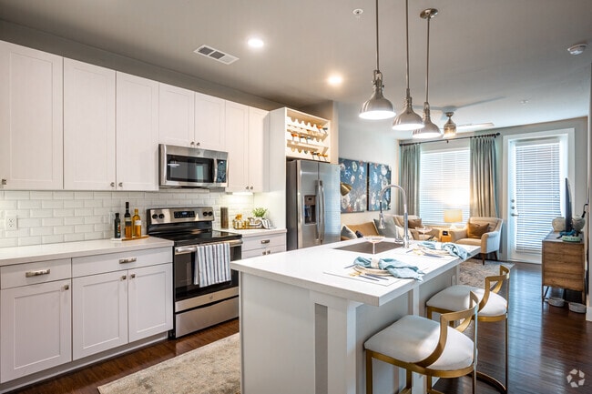 Interior Photo - Luxia Swiss Avenue