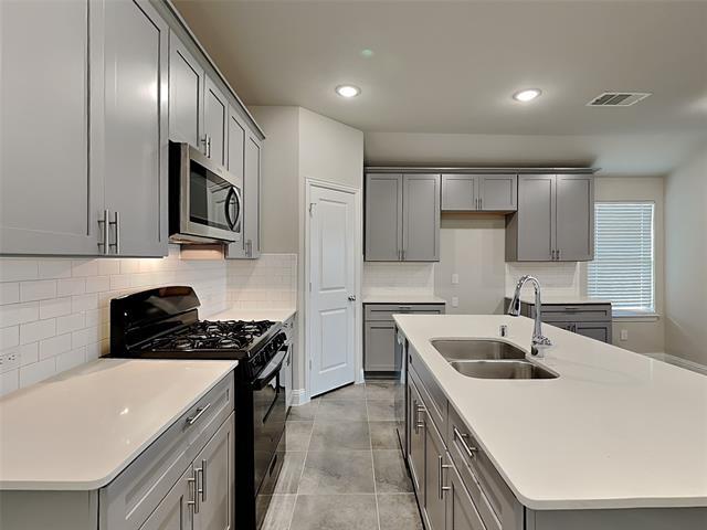 Foto del edificio - 2125 Johnson City Ave