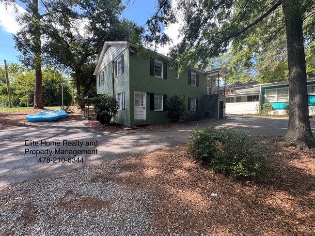 Building Photo - 290 Clisby Pl