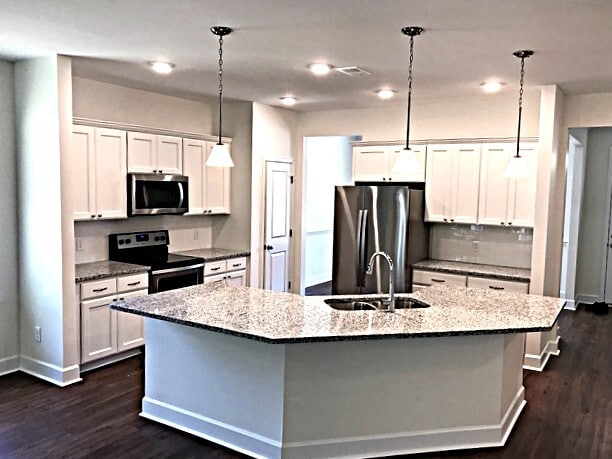 Building Photo - 8110 Golden Bamboo Dr