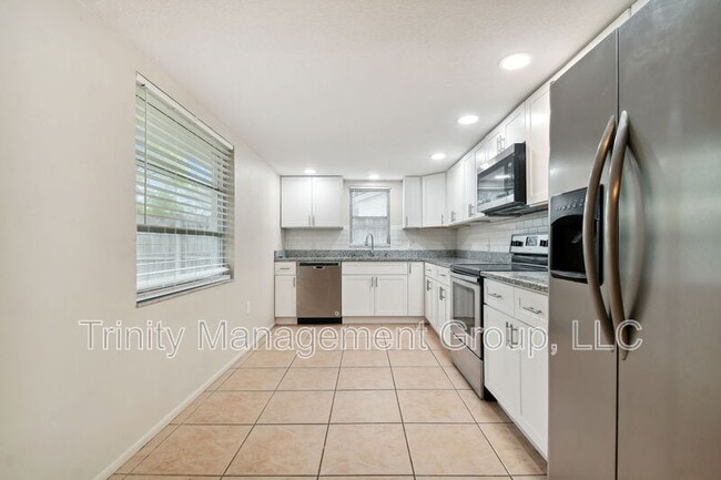 Foto del edificio - 4818 Dogwood St