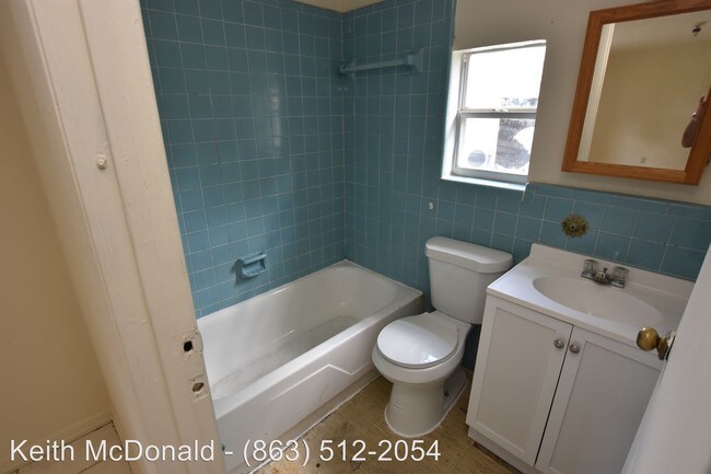 Foto del edificio - 2003 N Combee Rd