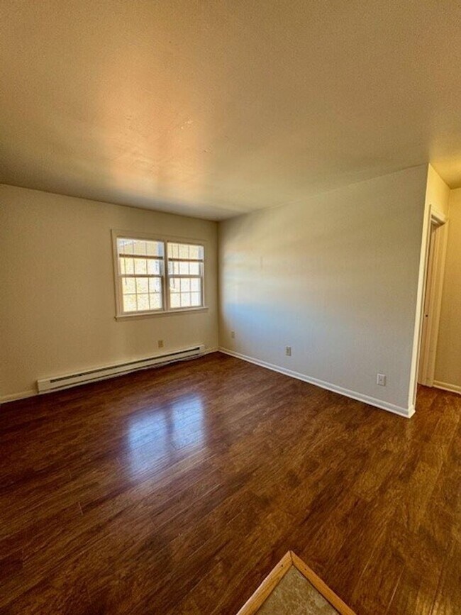 Foto del edificio - Two Bedroom Apartment for Rent