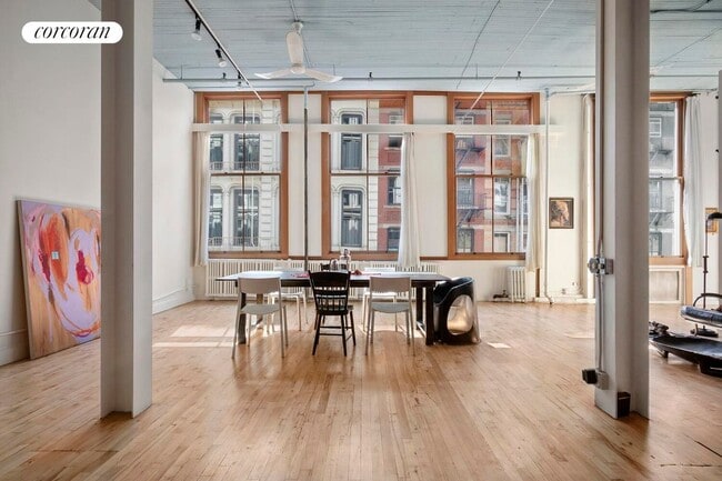Building Photo - 33 Greene St