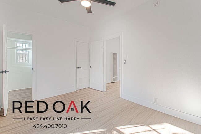 Building Photo - 3906 Mont Clair St