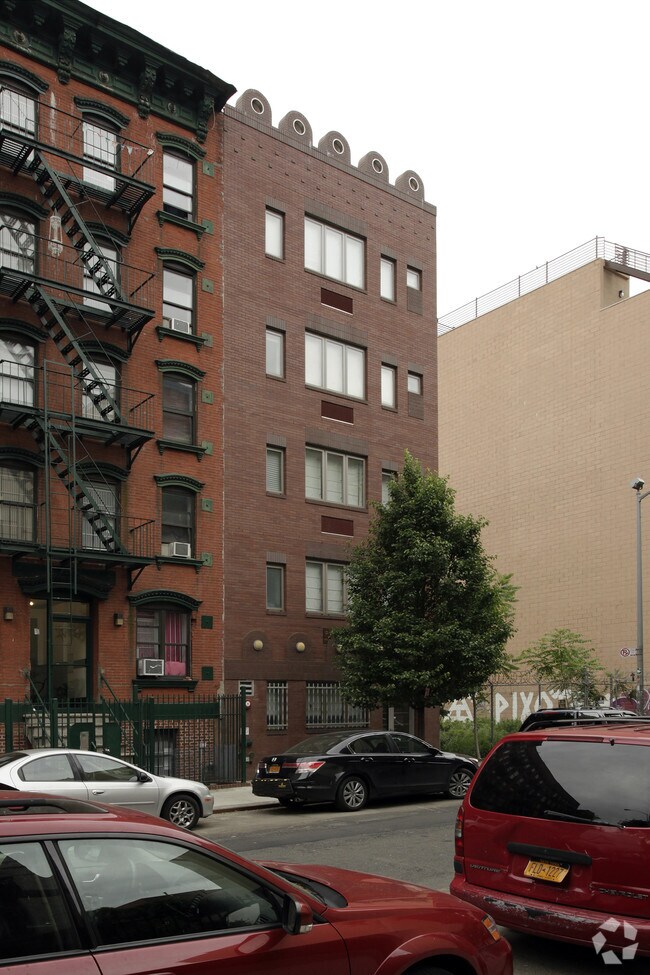 Building Photo - 235 E Second St