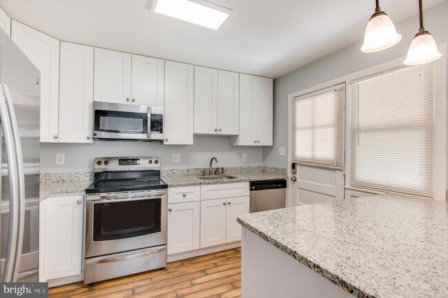 Building Photo - 4105 Atmore Pl